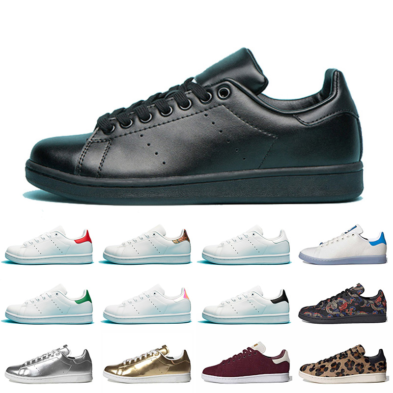 Fashion Leather Stan Smith Womens Mens Designers Casual Shoes Black White Gold Red Superstar Superstars Platform Sneakers Trainers
Fashion Leather Stan Smith Womens Mens Designers Casual Shoes Black White Gold Red Superstar Superstars Platform Sneakers Trainers