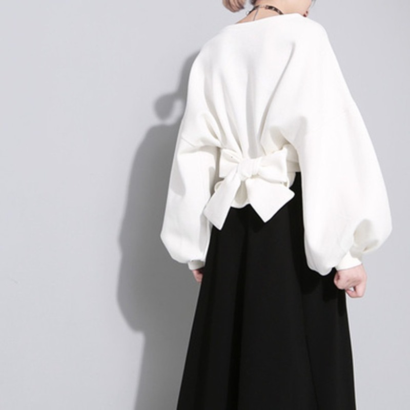 2021 New Women's clothes cotton sweater pullovers regular ribbon lantern sleeve around her neck feminine nightgown two colors OEAB, White 
2021 New Women's clothes cotton sweater pullovers regular ribbon lantern sleeve around her neck feminine nightgown two colors OEAB, White