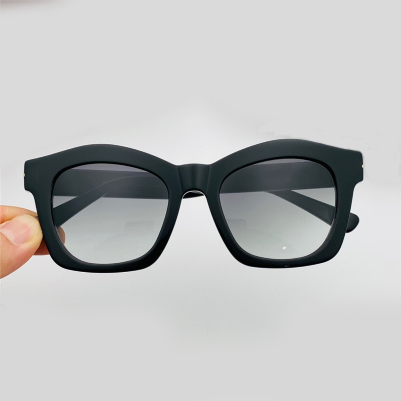 luxury- 431 New men women sunglasses fashion classic Square full Frame UV Protection Lens Popular Summer Style Sunglasses Top Quality
luxury- 431 New men women sunglasses fashion classic Square full Frame UV Protection Lens Popular Summer Style Sunglasses Top Quality