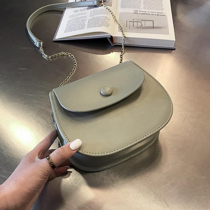 Women Fashionable Shoulder Bags New Female Messenger Bag Handbag Chain Wild Crack Printing Wild Crossbody Bag 2021, Black
Women Fashionable Shoulder Bags New Female Messenger Bag Handbag Chain Wild Crack Printing Wild Crossbody Bag 2021, Black