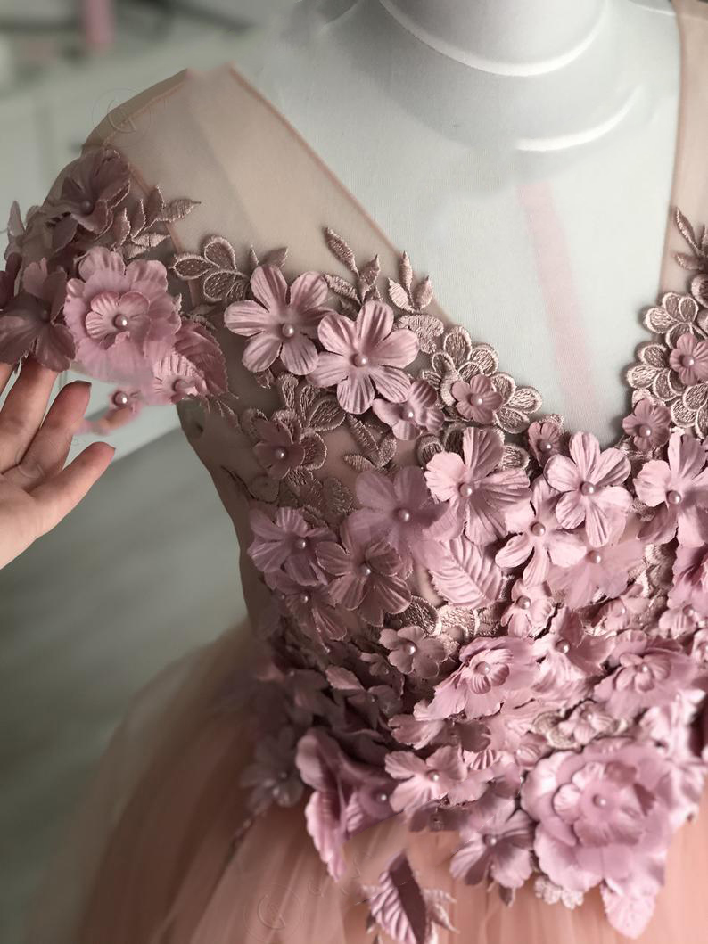 A Line 3D Floral Appliqued Flower Girl Dresses Cap Sleeve Lace Up Beaded V Neck Pageant Gowns Girls Birthday Party Dress
