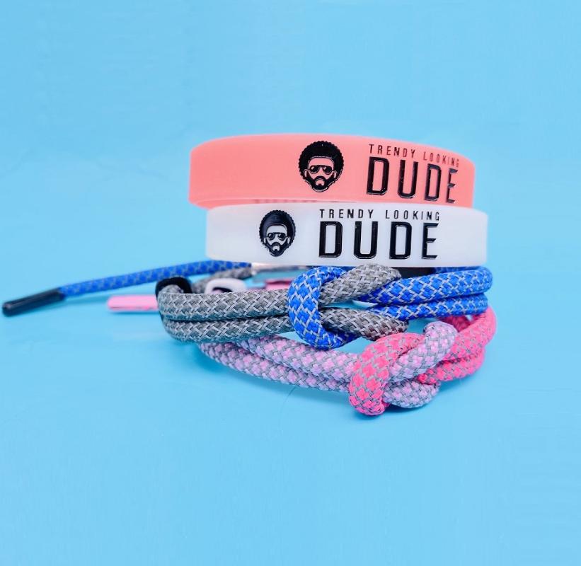 2pcs Luminous Night Lighting Bracelet Colorful Woven Adjustable Rope Chain for Couple Women Friendship Bangle Cool Jewelry Gifts
2pcs Luminous Night Lighting Bracelet Colorful Woven Adjustable Rope Chain for Couple Women Friendship Bangle Cool Jewelry Gifts