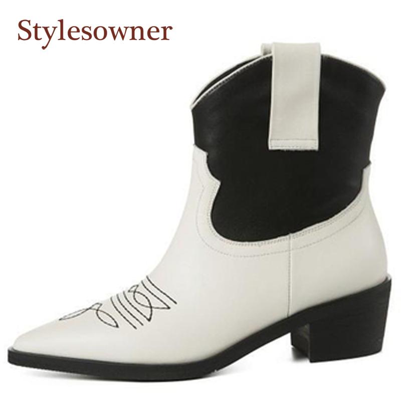 Retro Pointed Toe Western Boots Genuine Leather Height Increasing Mid-Calf Med Slip-On Short Woman Boots Snake Print Shoes, Black
Retro Pointed Toe Western Boots Genuine Leather Height Increasing Mid-Calf Med Slip-On Short Woman Boots Snake Print Shoes, Black