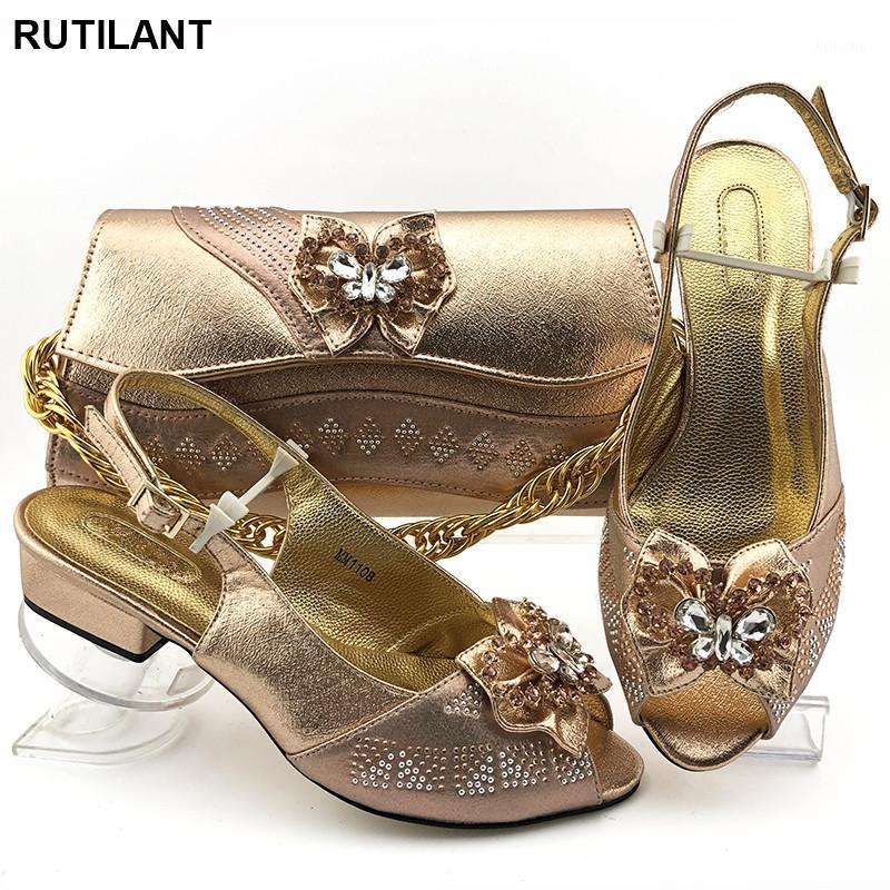 New Arrival Shoes and Bag Sets Lower Soft Heel Italian Shoes with Matching Bags High Quality Women Style Plus Size 38-431, Champagne
New Arrival Shoes and Bag Sets Lower Soft Heel Italian Shoes with Matching Bags High Quality Women Style Plus Size 38-431, Champagne