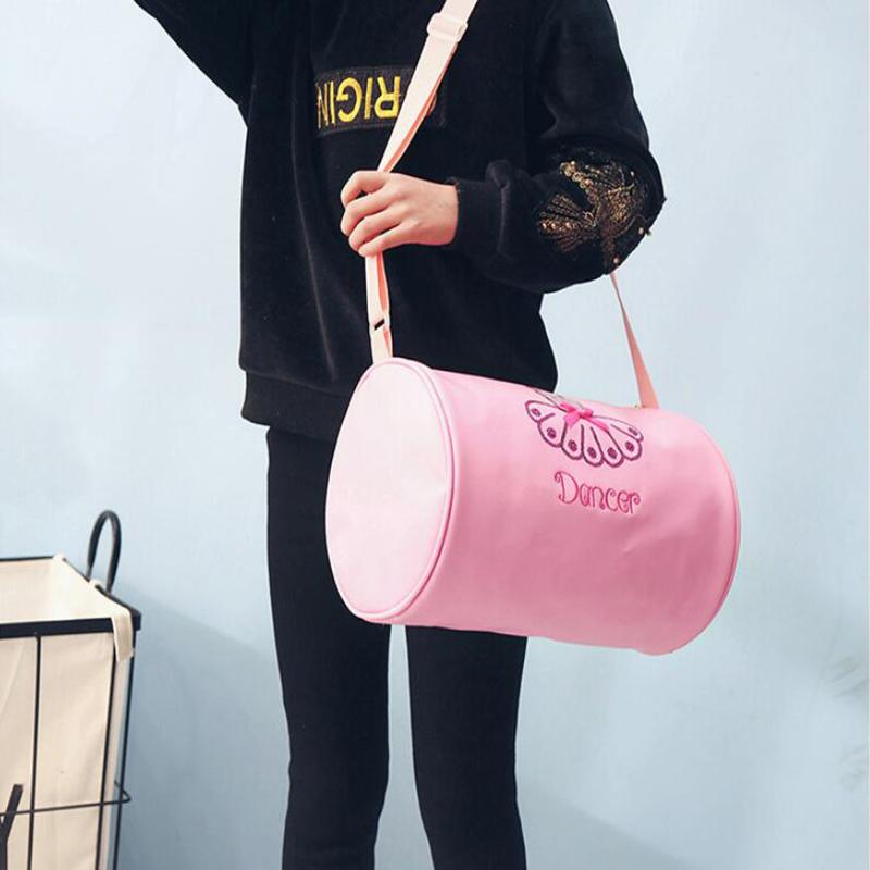 Child Ballet Lace Bags Womens Ballet Dance Gymnastic Bag For Girls Handbag Crossbody Cavans Large Capacity Bag Baguette, Pink
Child Ballet Lace Bags Womens Ballet Dance Gymnastic Bag For Girls Handbag Crossbody Cavans Large Capacity Bag Baguette, Pink