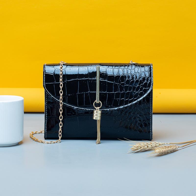Crocodile pattern new mini PU leather flip bag women's shoulder bag women's fashion crossbody in summer of 2021 handbags, Black
Crocodile pattern new mini PU leather flip bag women's shoulder bag women's fashion crossbody in summer of 2021 handbags, Black