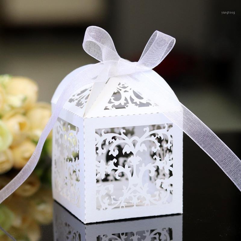 New 50pc Reflective Golden Lace Laser Candy Box Chocolate Hollow Carton Candy Packaging Box Gift Bags for Wedding Decoration 5Z1
New 50pc Reflective Golden Lace Laser Candy Box Chocolate Hollow Carton Candy Packaging Box Gift Bags for Wedding Decoration 5Z1