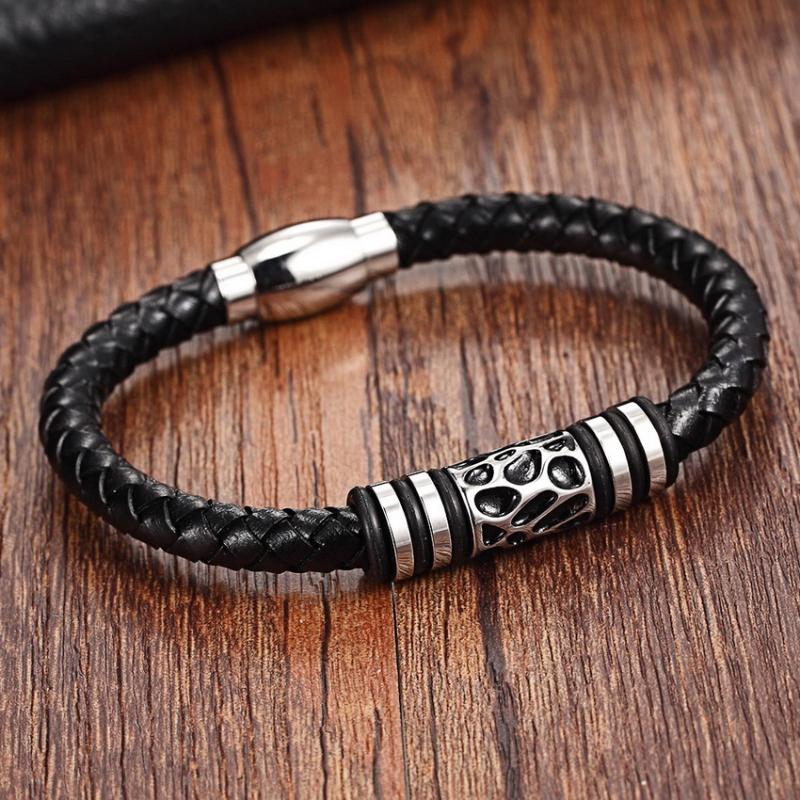 Charm Bracelets XQNI 2 Styles Crack Design&Hollow Geometric Stripe Magnet Buckle Genuine Leather Bracelet For Men Luxury Father's Day Gift
Charm Bracelets XQNI 2 Styles Crack Design&Hollow Geometric Stripe Magnet Buckle Genuine Leather Bracelet For Men Luxury Father's Day Gift