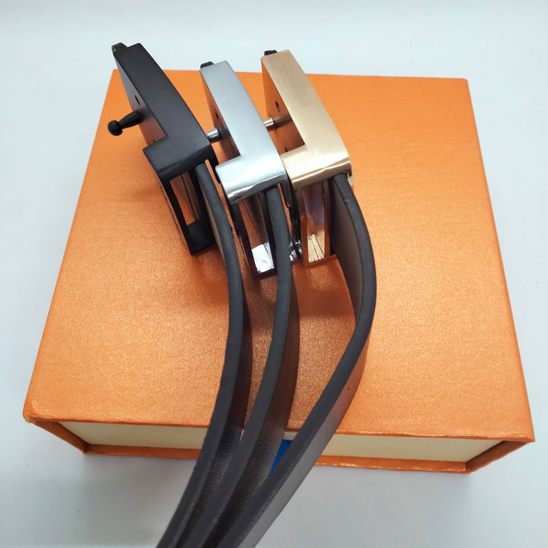 Designer Belts Mens Belts Designer pure Belt For Women Snake Luxury Belt Leather Business Belts cheap Women Big Gold Buckle 3.8cm with box
Designer Belts Mens Belts Designer pure Belt For Women Snake Luxury Belt Leather Business Belts cheap Women Big Gold Buckle 3.8cm with box