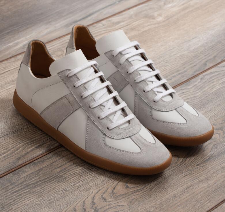 Luxury Men Casual shoes Retro sneakers for Men's Low tops skate Walking Famous Rubber nappa leather mens outdoor lightweigh flat trainer 38-45
Luxury Men Casual shoes Retro sneakers for Men's Low tops skate Walking Famous Rubber nappa leather mens outdoor lightweigh flat trainer 38-45