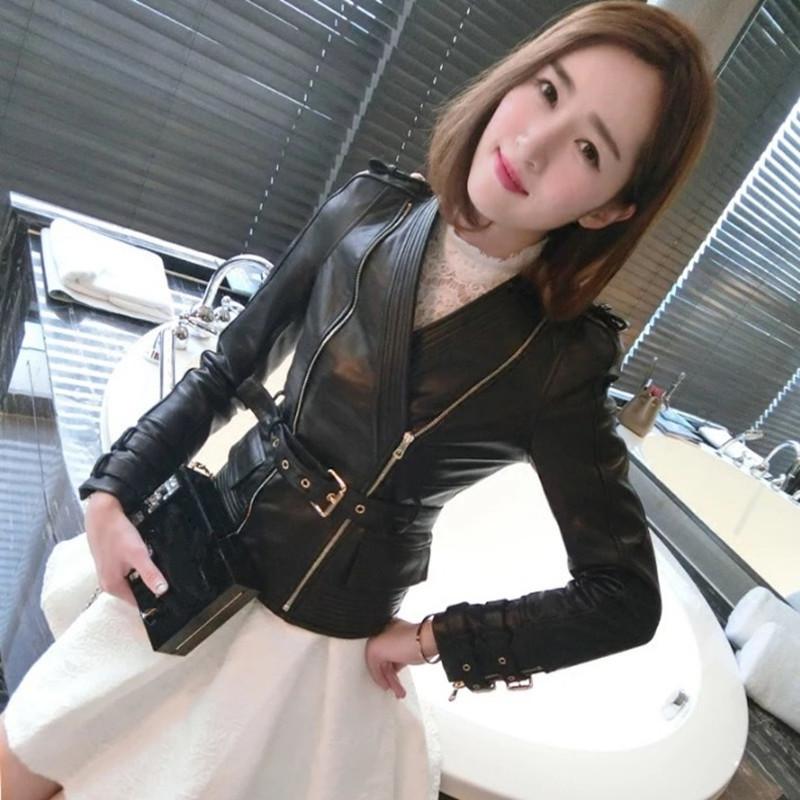 2020 Spring New PU Length Jacket Fashion Women Double Zipper V-neck Long Sleeve Pad Shoulder Motorcycle Leather Jacket Outerwar, Black
2020 Spring New PU Length Jacket Fashion Women Double Zipper V-neck Long Sleeve Pad Shoulder Motorcycle Leather Jacket Outerwar, Black