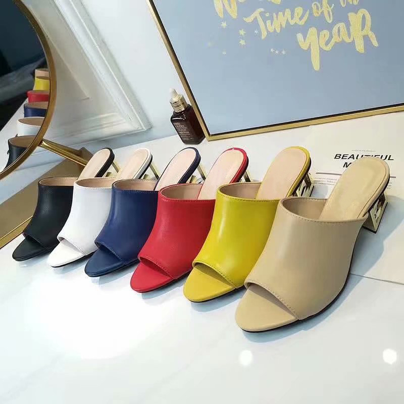 Women Slippers high Heel Sandals Ladies Highs Heels Leather Scuffs Sandal casual Slipper Stylist Shoes top quality with box, Yellow
Women Slippers high Heel Sandals Ladies Highs Heels Leather Scuffs Sandal casual Slipper Stylist Shoes top quality with box, Yellow