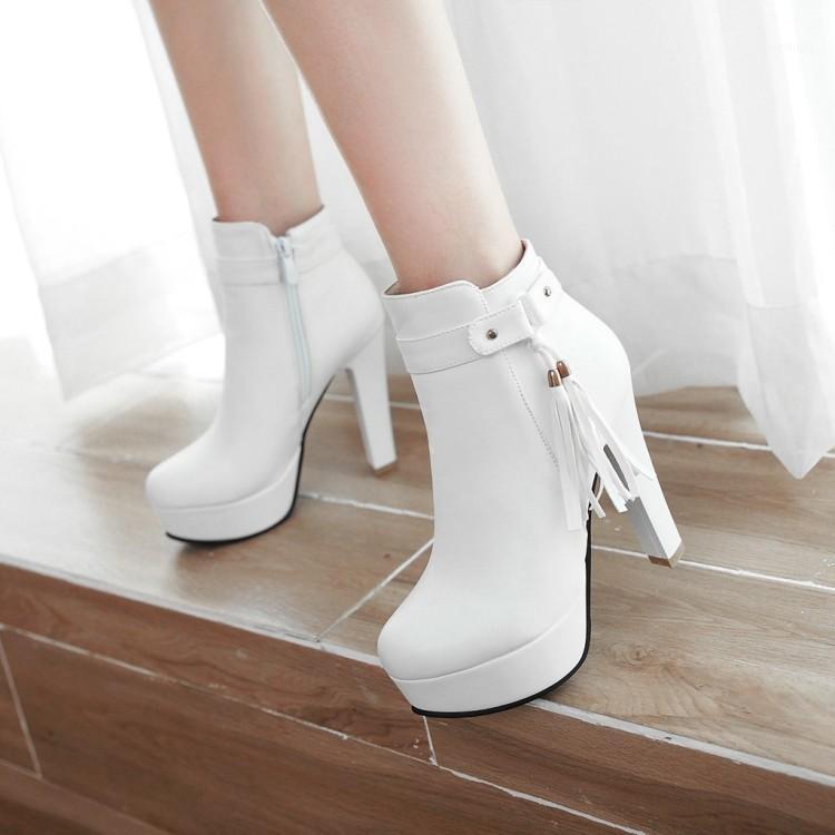 Big Size boots women shoes ankle boots for women ladies Side zipper with wicker buckle and tassel pendant1, Black
Big Size boots women shoes ankle boots for women ladies Side zipper with wicker buckle and tassel pendant1, Black