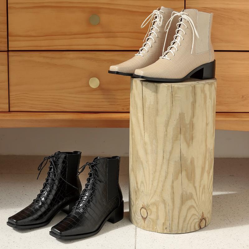 2020 new autumn and winter leather boots retro short boots pointy lace-up thick heel women's, Black
2020 new autumn and winter leather boots retro short boots pointy lace-up thick heel women's, Black