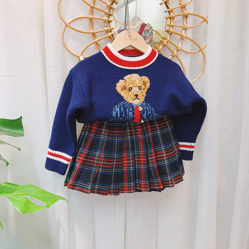 Kids Bear Sweater and Green Red Plaid Skirt for Girls Preppy Styles Clothes Outfit Set New Year Checked Boutique Clothes Y1117