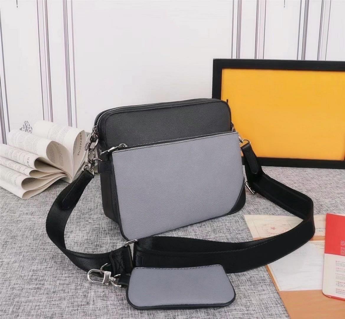 Trio Messenger Bag Men Crossbody Shoulder Bags Luxury Designer Double-Sided Color Wallet Purse louiseity LVs Viutonity, With logo
Trio Messenger Bag Men Crossbody Shoulder Bags Luxury Designer Double-Sided Color Wallet Purse louiseity LVs Viutonity, With logo