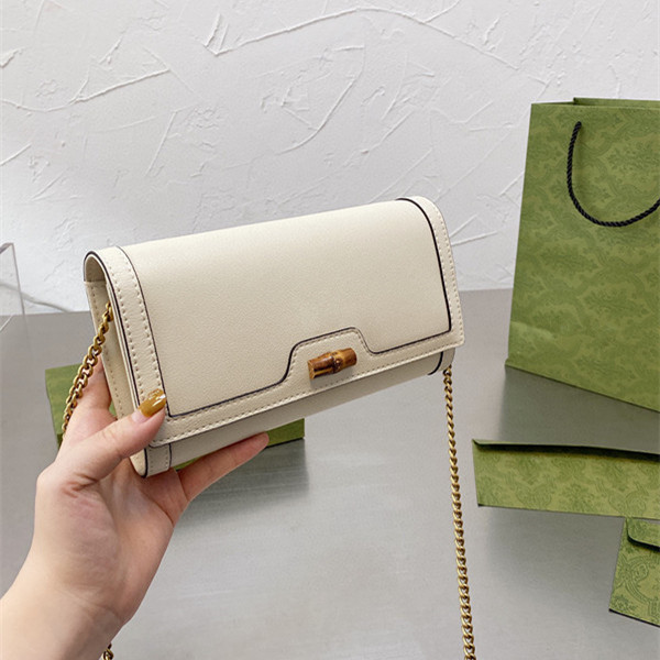 Leather chain bag Ladies luxury designer bag 2022 new diagonal shoulder bag Classic style bamboo mini handbag
Leather chain bag Ladies luxury designer bag 2022 new diagonal shoulder bag Classic style bamboo mini handbag