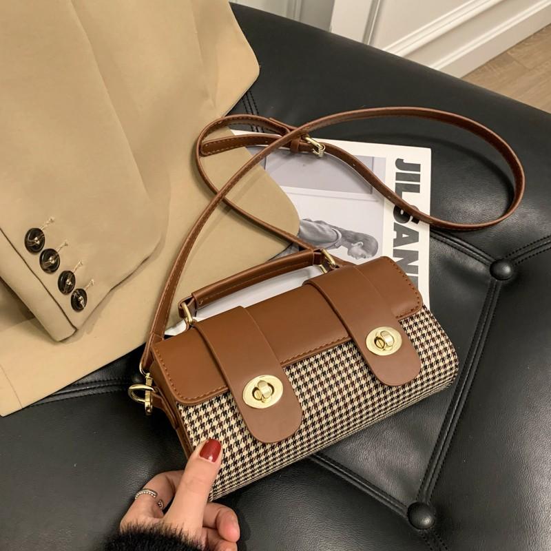 bags for women 2021 new Fashion female Shoulder Bag Ladies Handbag Designer Crossbody Messenger Bags PU Leather Purse, Black
bags for women 2021 new Fashion female Shoulder Bag Ladies Handbag Designer Crossbody Messenger Bags PU Leather Purse, Black