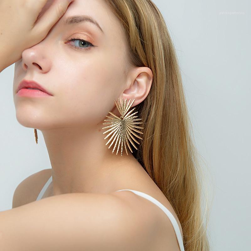 Dangle & Chandelier Women Fashion Metal Earrings Gold Silver For Party Jewelry Arrival Girls Gifts1
Dangle & Chandelier Women Fashion Metal Earrings Gold Silver For Party Jewelry Arrival Girls Gifts1