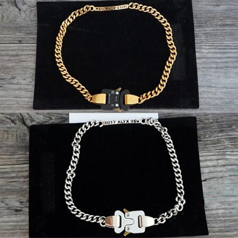 2021 New Golden 1017-alyx-9sm Buckle Men Women 1:1 Openwork Letters Hero Charm Chain Titanium Alyx Necklace 73q8