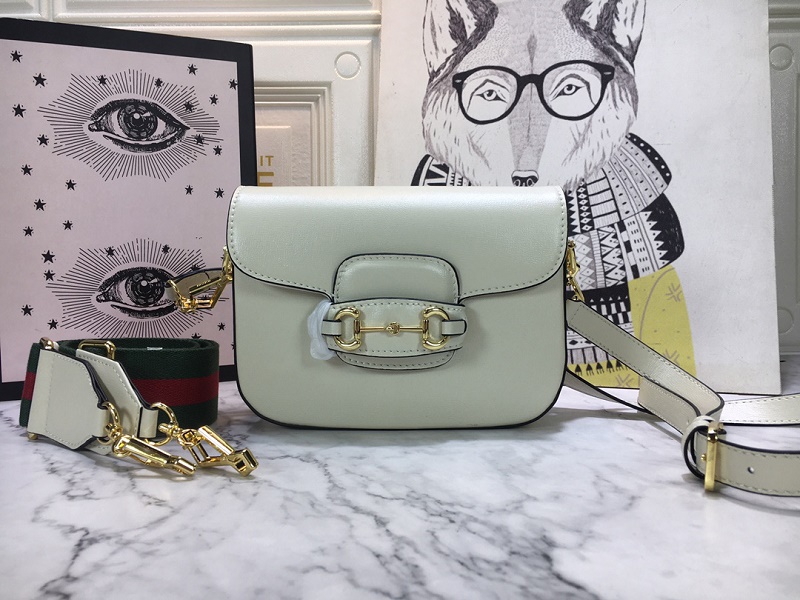 Top fashion quality ladies dinner bag designer luxury leather canvas round letter flower pattern single shoulder SIZE 20-14-5CM 658574
Top fashion quality ladies dinner bag designer luxury leather canvas round letter flower pattern single shoulder SIZE 20-14-5CM 658574