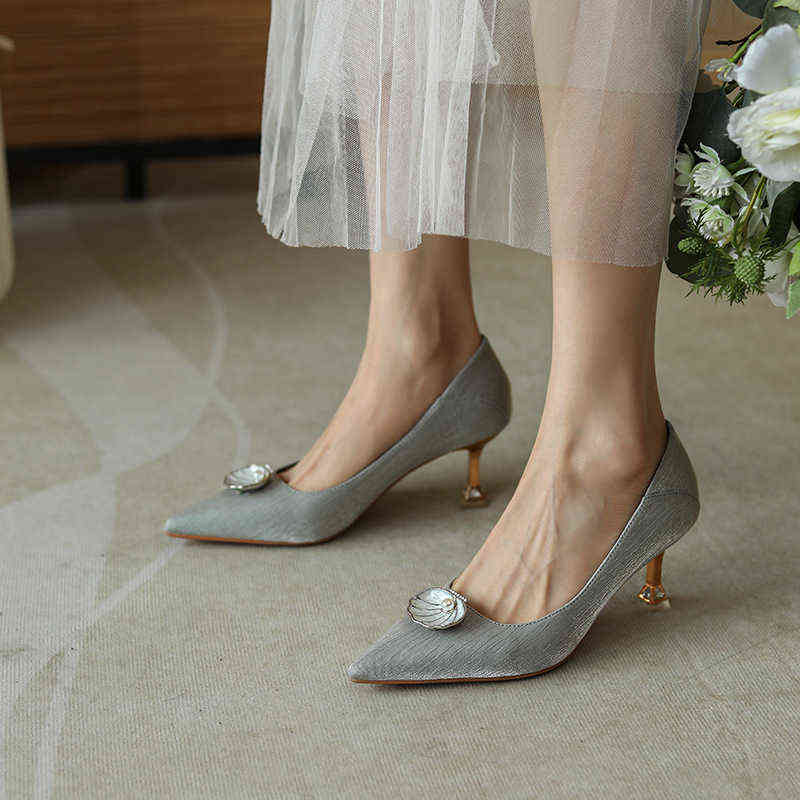 Dress Shoes Fashion Chic Pearl Shell High Heels Women Versatile Pointed Party Pumps Sandals Summer 220301