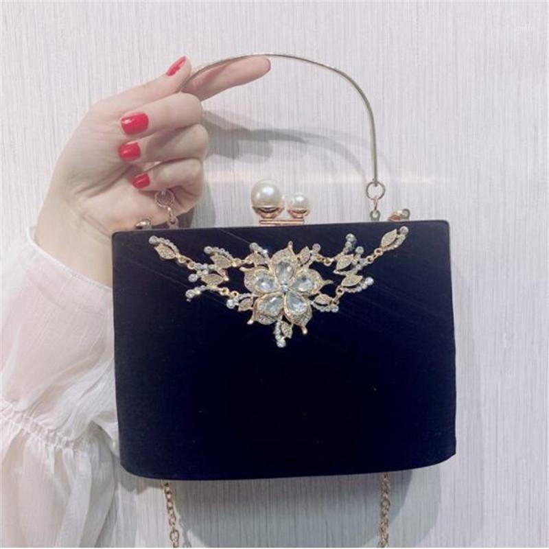 2019 new women flannel evening clutch bags diamond flowers wallets bags chain wedding banquet shoulder purse MN15891, Black
2019 new women flannel evening clutch bags diamond flowers wallets bags chain wedding banquet shoulder purse MN15891, Black