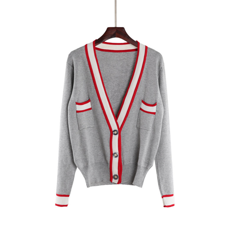 2021 New Blusas Outono Nova Chique Decote Em Malha Cardigan Magro Fora Bonito Camisola Fina Mangas Compridas Do Vintage Jumpers LF75, Light orange
2021 New Blusas Outono Nova Chique Decote Em Malha Cardigan Magro Fora Bonito Camisola Fina Mangas Compridas Do Vintage Jumpers LF75, Light orange