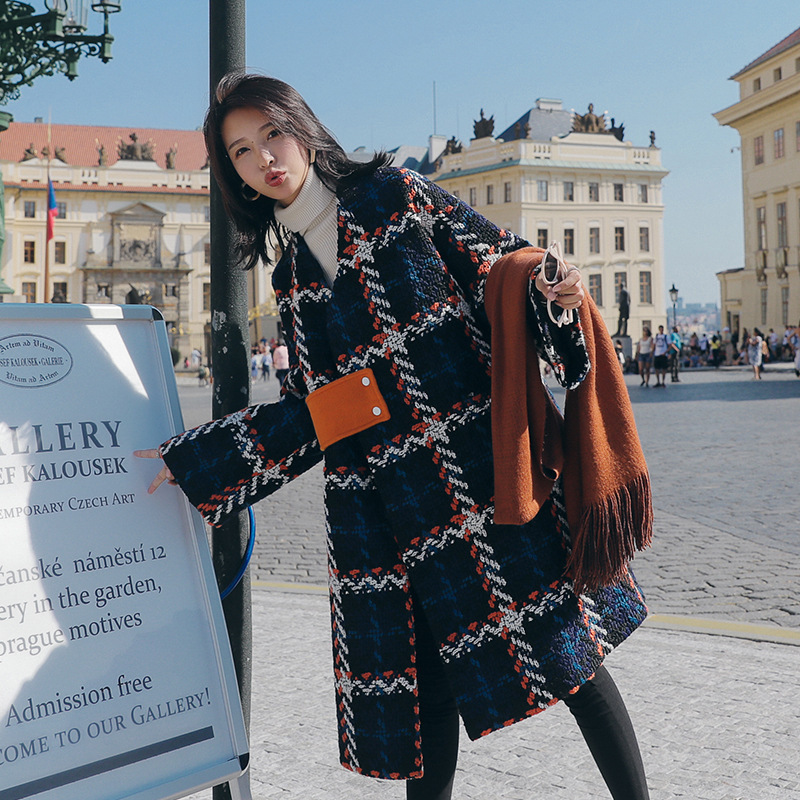 LANMREM autumn and winter fashion plaid warm vneck allmatch woolen coat Women's Midlength overtheknee loose coat 2A905 201112