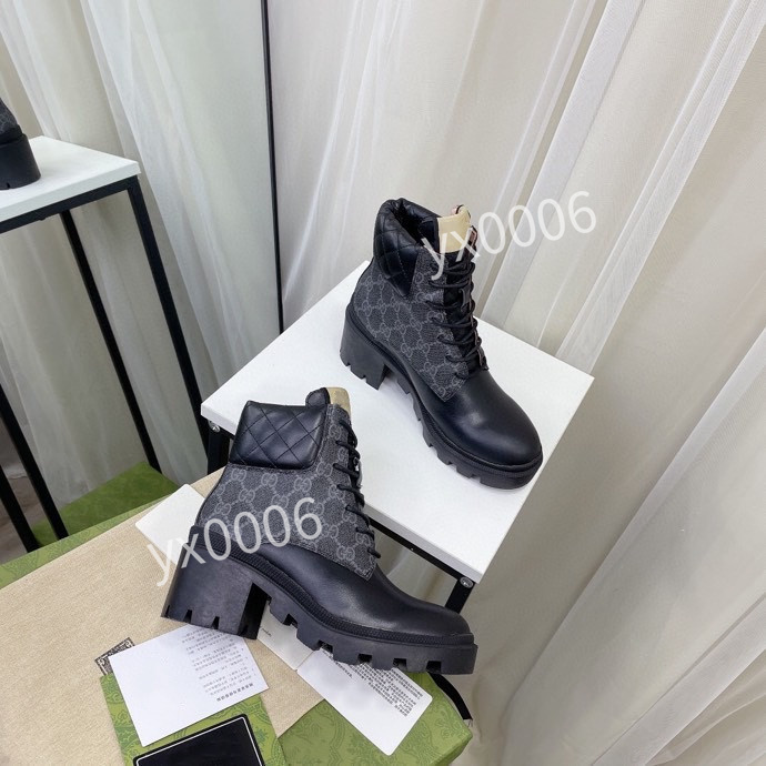 2022 Classic Mens Womens boots Black 35-41 white Red Navy Vintage shoes platform Smooth Leather lace Boot winter ly211120, 01
2022 Classic Mens Womens boots Black 35-41 white Red Navy Vintage shoes platform Smooth Leather lace Boot winter ly211120, 01