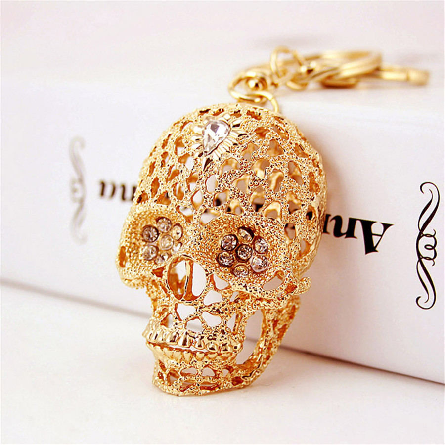 Fashion creative diamond-studded crystal skull car keychain metal bag pendant men's key chain
Fashion creative diamond-studded crystal skull car keychain metal bag pendant men's key chain