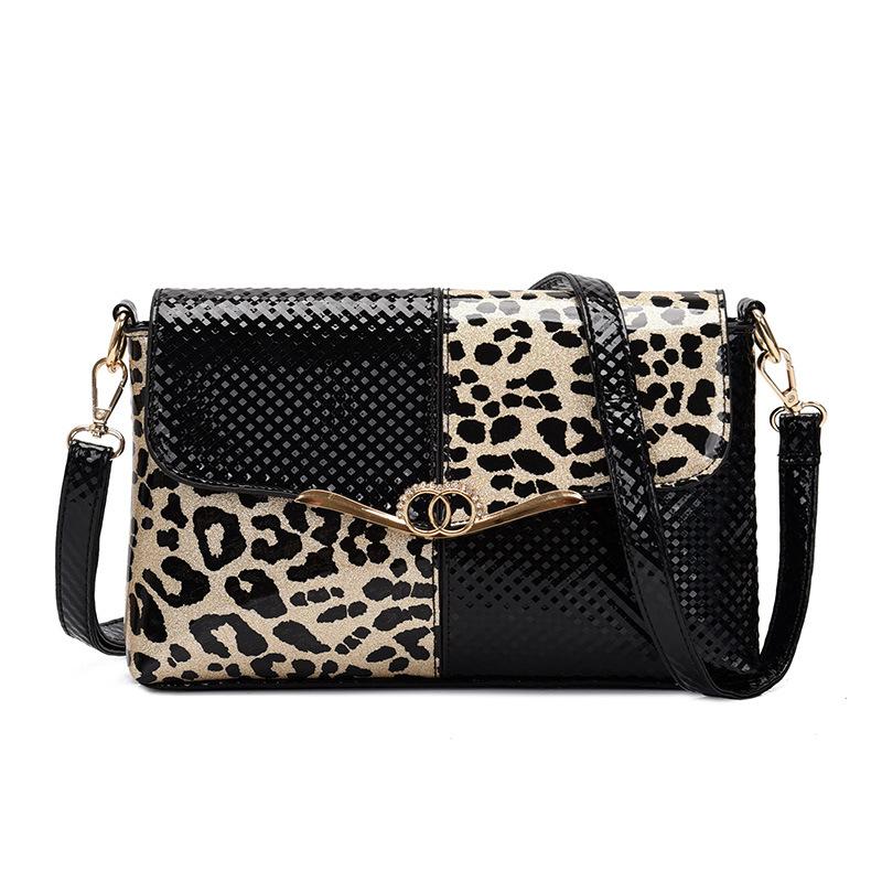 2021 New Luxury Women Shoulder Bag Patchwork Plaid Female Shoulder Bag PU Leather Designers Women's Messenger
2021 New Luxury Women Shoulder Bag Patchwork Plaid Female Shoulder Bag PU Leather Designers Women's Messenger