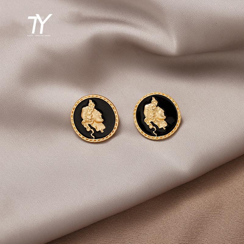 Classic Retro Portrait Disc Earrings For Woman Fashion Korean Jewelry Elegant Versatile Party Earrings Girl's Unusual
Classic Retro Portrait Disc Earrings For Woman Fashion Korean Jewelry Elegant Versatile Party Earrings Girl's Unusual