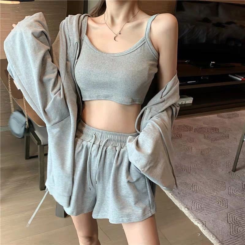 2021 New Long Cardigan Piece Sexy Vest + Elastic Waistband Shorts Jacket 3 Female Garments Clothing 5LUC, Red
2021 New Long Cardigan Piece Sexy Vest + Elastic Waistband Shorts Jacket 3 Female Garments Clothing 5LUC, Red