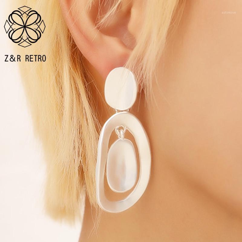 Vintage Silver Color Earrings for Women's Jewelry 2020 Vintage Hoop Earrings Female Suspension DecorationPendientes Unusual Gift1
Vintage Silver Color Earrings for Women's Jewelry 2020 Vintage Hoop Earrings Female Suspension DecorationPendientes Unusual Gift1