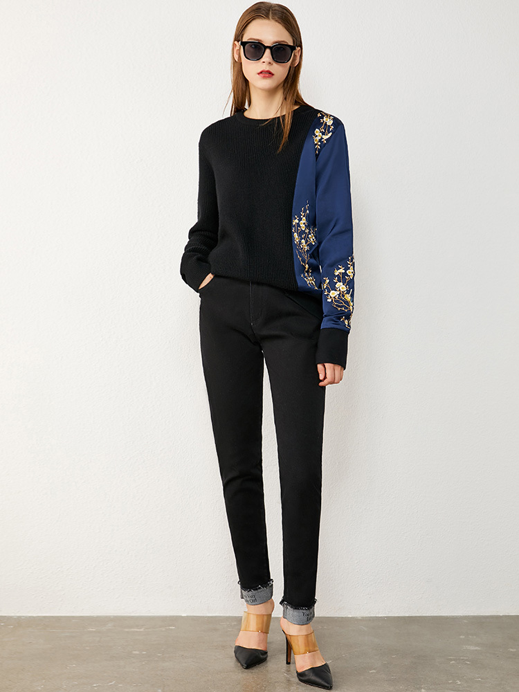 Amii Minimalism Autumn Winter Sweaters For Women Fashion Spliced Embroidery Oneck Loose Women's sweater Female Tops 12070511 201225