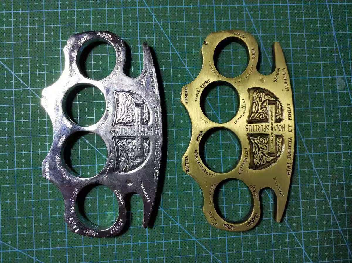Glass fiber tiger finger four finger hand brace hand buckle boxing set self defense weapon ring ring ring legal self defense fighting supp02
Glass fiber tiger finger four finger hand brace hand buckle boxing set self defense weapon ring ring ring legal self defense fighting supp02