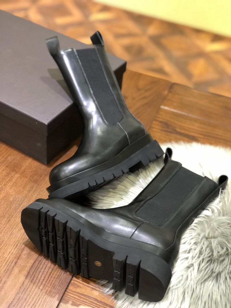 Luxury women platform boot designer women boots MID-CALF BOOTS IN STORM CUIR brand square toes comfortable casual women's boots
Luxury women platform boot designer women boots MID-CALF BOOTS IN STORM CUIR brand square toes comfortable casual women's boots