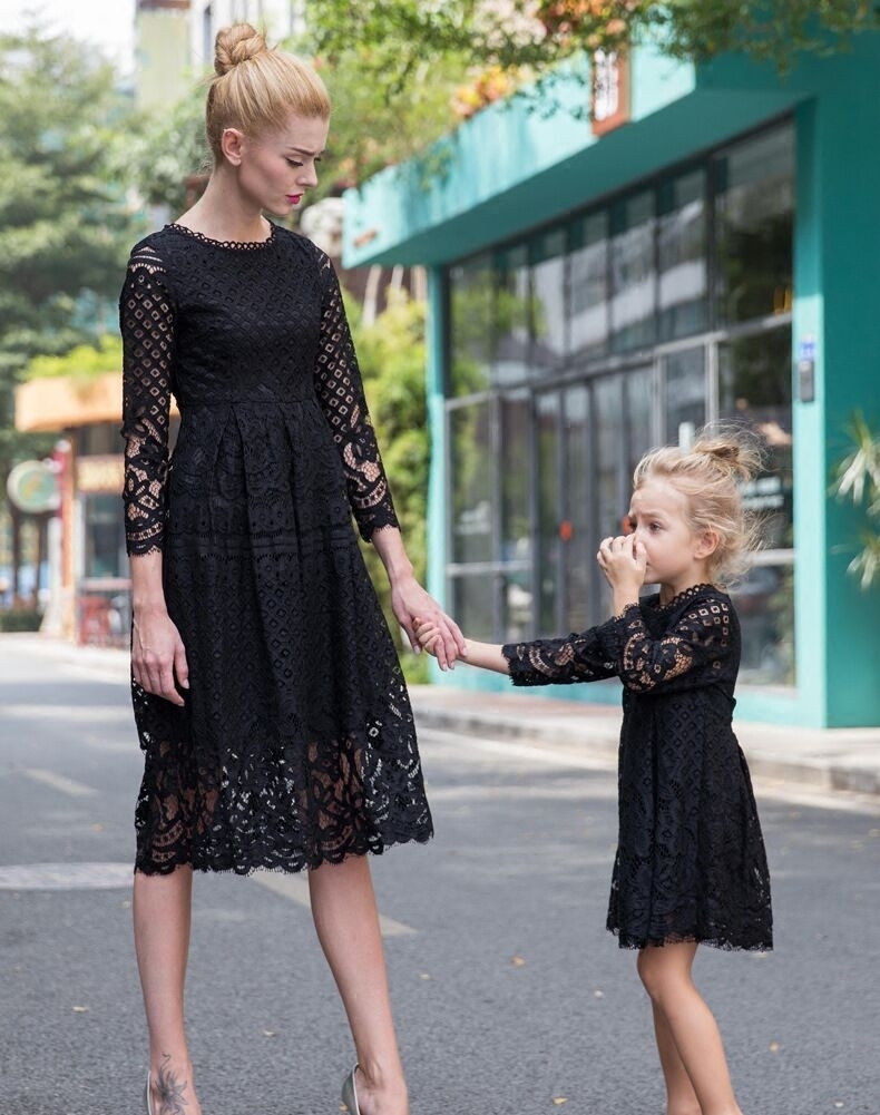 Autumn Mother Daughter Dresses Wedding Mommy and me clothes Floral Lace Mom Girl Party Dress Family Matching Casual Clothes 201128