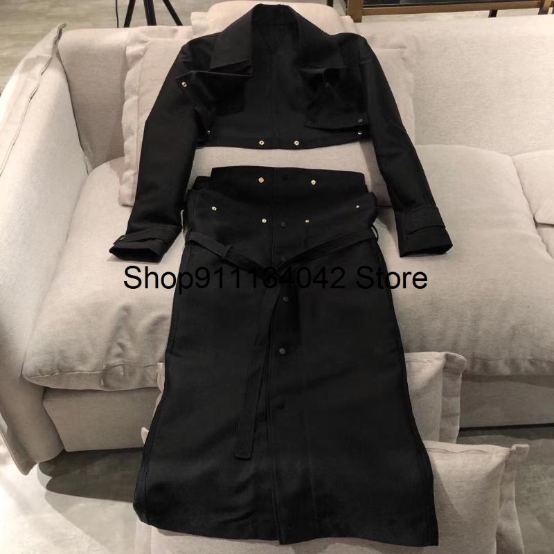 2021 new ladies high-quality fashion long-sleeved lapel solid color detachable one-coat multi-wear windbreaker jacket 1010, Black
2021 new ladies high-quality fashion long-sleeved lapel solid color detachable one-coat multi-wear windbreaker jacket 1010, Black