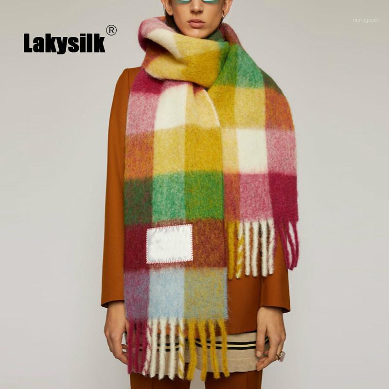 2020 New Brand Cashmere Scarf Women Winter Thick Warm Large Long Shawls Female Fashion Plaid Tassel Bandana1
2020 New Brand Cashmere Scarf Women Winter Thick Warm Large Long Shawls Female Fashion Plaid Tassel Bandana1