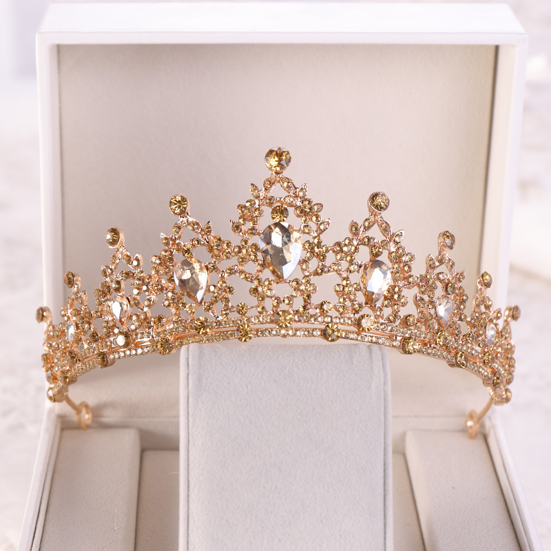 Bridal Crown Three-piece Headwear Atmosphere Super Fair Princess Wedding Birthday Crystal Necklace Accessories