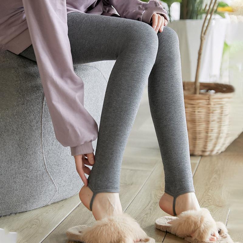 Autumn winter thick warm black yoga leggings Grey seamless hot fitness women pants capris Workout high waist velve trousers
Autumn winter thick warm black yoga leggings Grey seamless hot fitness women pants capris Workout high waist velve trousers