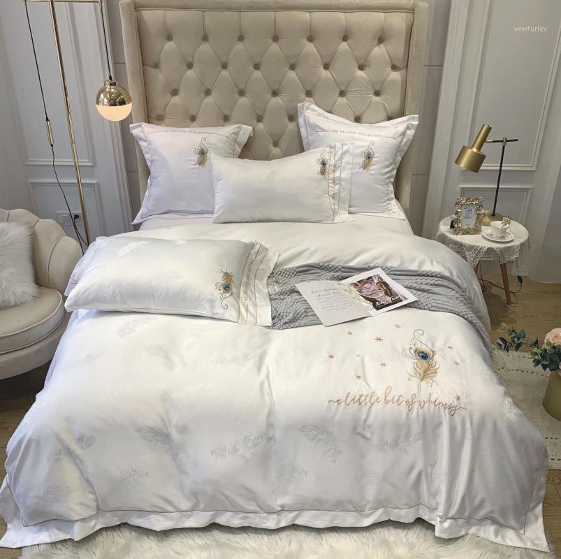 European Luxury Bedding Sets 100% Cotton Queen King Size Bedding Set Wedding Bed Sets Duvet Cover Bedsheet Pillowcases Bed Set1
European Luxury Bedding Sets 100% Cotton Queen King Size Bedding Set Wedding Bed Sets Duvet Cover Bedsheet Pillowcases Bed Set1