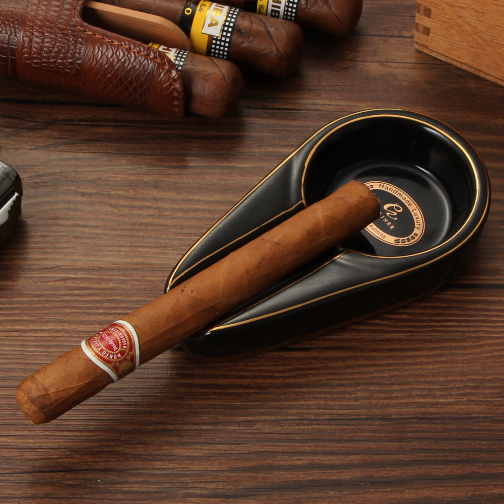 COHIBA Pocket Cigar Ashtray Outdoor Portable Cigarette Ashtrays 1 Cigar Holder Cigar Accessories with Gift Box Y200429
COHIBA Pocket Cigar Ashtray Outdoor Portable Cigarette Ashtrays 1 Cigar Holder Cigar Accessories with Gift Box Y200429
