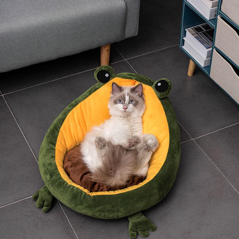 SHUANGMAO Pet Cat Bed Indoor Frog For Cats House Warm Small Dog Mat Portable Kitten Bed Soft Cute Sleeping Lounger Nest Supplies
SHUANGMAO Pet Cat Bed Indoor Frog For Cats House Warm Small Dog Mat Portable Kitten Bed Soft Cute Sleeping Lounger Nest Supplies