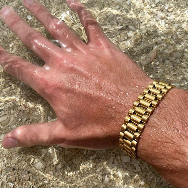 10mm/15mm Luxury Mens Womens Hiphop Watch Band Biker Bracelet Punk Rock Gold Silver Punk 316L Stainless Steel Couple Bike Watchband Strap Cuff Bangles Jewelry
10mm/15mm Luxury Mens Womens Hiphop Watch Band Biker Bracelet Punk Rock Gold Silver Punk 316L Stainless Steel Couple Bike Watchband Strap Cuff Bangles Jewelry
