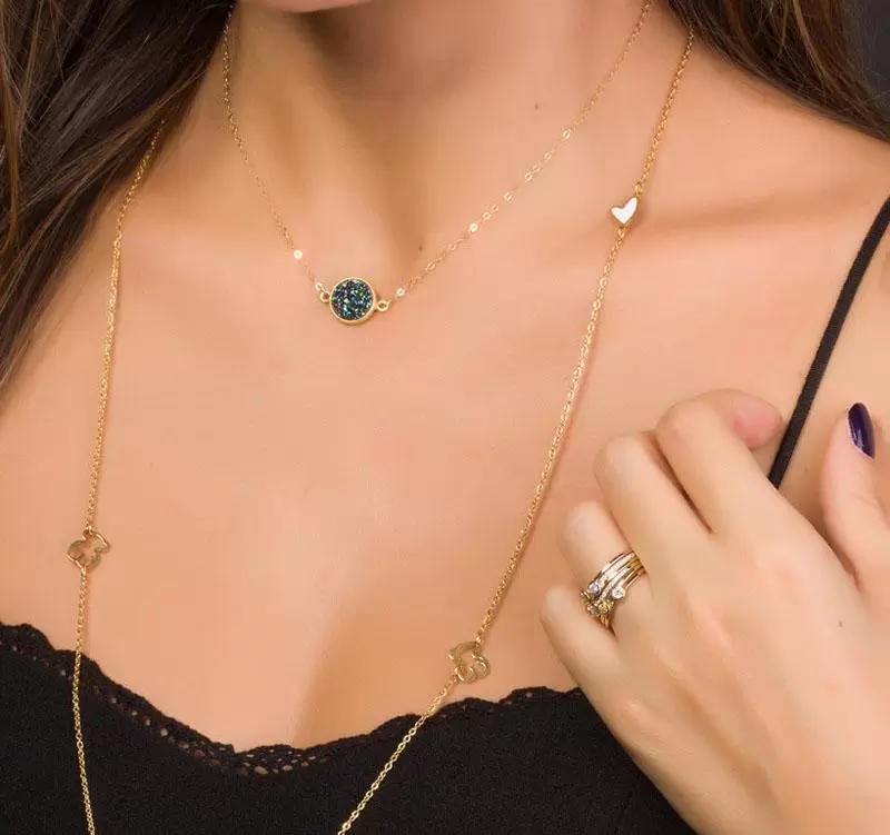 Elegant Round Druzy Resine Stone Necklace for Women Gold Sapphire Quartz Circle Charm Necklaces Round Flat Back Dome Cabochons Chain Jewelry Gift