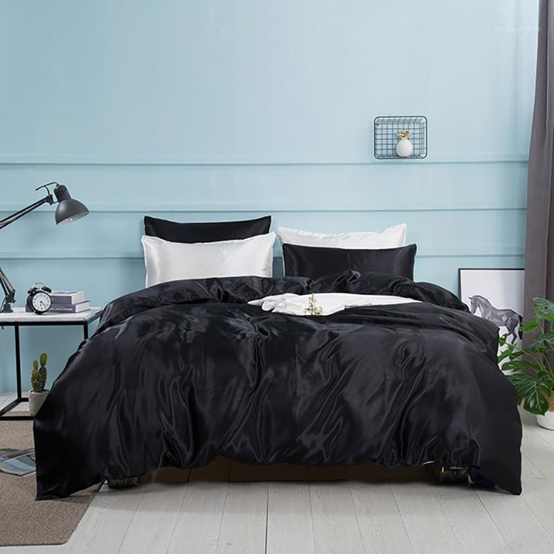 2/3/4 Pcs Silk Satin Bedding Set Duvet Cover Solid Color Bed Sets With Quilt Mattress Pillowcase Queen Covering Cover Bedclothes1, Black
2/3/4 Pcs Silk Satin Bedding Set Duvet Cover Solid Color Bed Sets With Quilt Mattress Pillowcase Queen Covering Cover Bedclothes1, Black