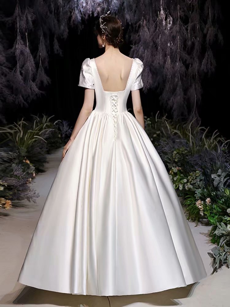 2021 New Hot Selling Satin Plain Gowns Short Wedding Dress Dleeves Quarter Collar to Be Robe AADG, Same as the photos
2021 New Hot Selling Satin Plain Gowns Short Wedding Dress Dleeves Quarter Collar to Be Robe AADG, Same as the photos